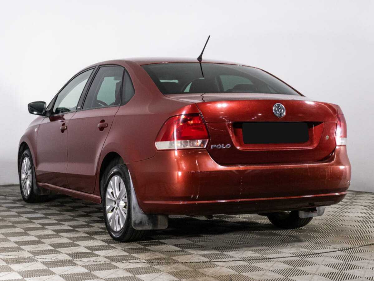 Volkswagen Polo с пробегом — 2014 год. Фото: #6