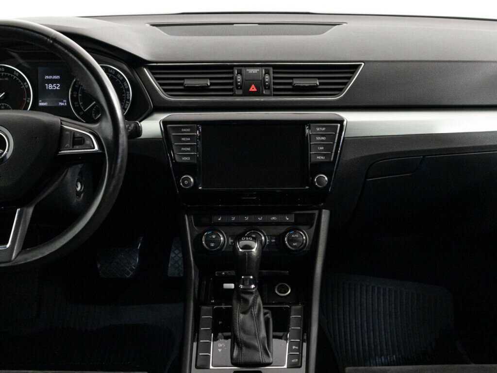 Skoda Superb с пробегом — 2017 год. Фото: #13