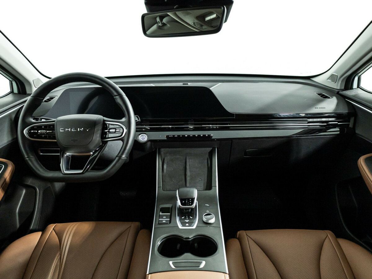 OMODA C5 с пробегом — 2023 год. Фото: #12