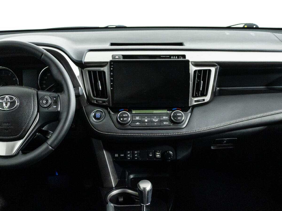 Toyota RAV4 с пробегом — 2016 год. Фото: #13