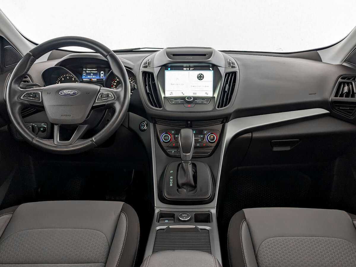 Ford Kuga с пробегом — 2016 год. Фото: #13