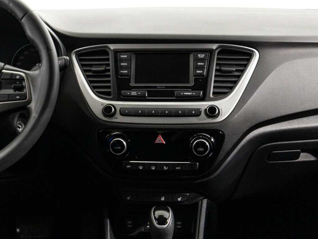 Hyundai Solaris с пробегом — 2017 год. Фото: #13