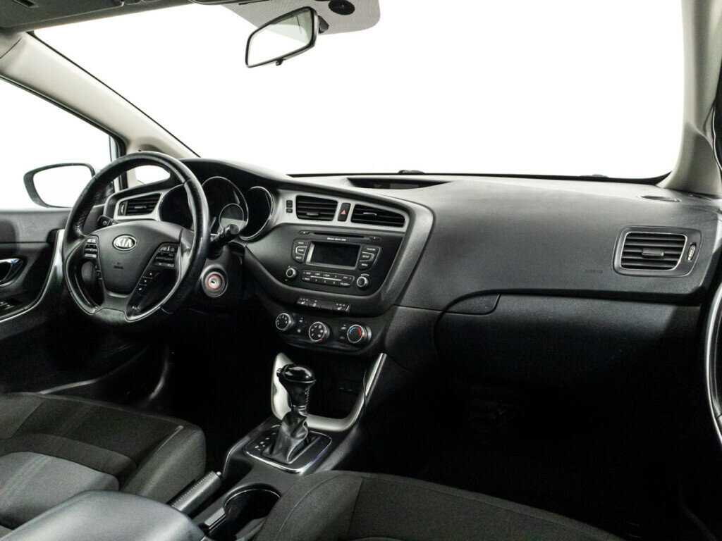 Kia Ceed с пробегом — 2013 год. Фото: #8