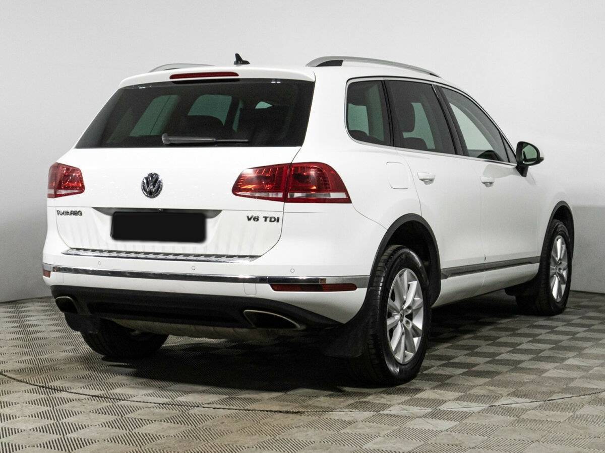 Volkswagen Touareg с пробегом — 2016 год. Фото: #4