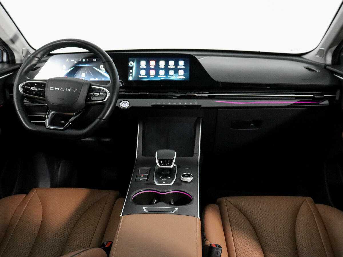 OMODA C5 с пробегом — 2022 год. Фото: #8