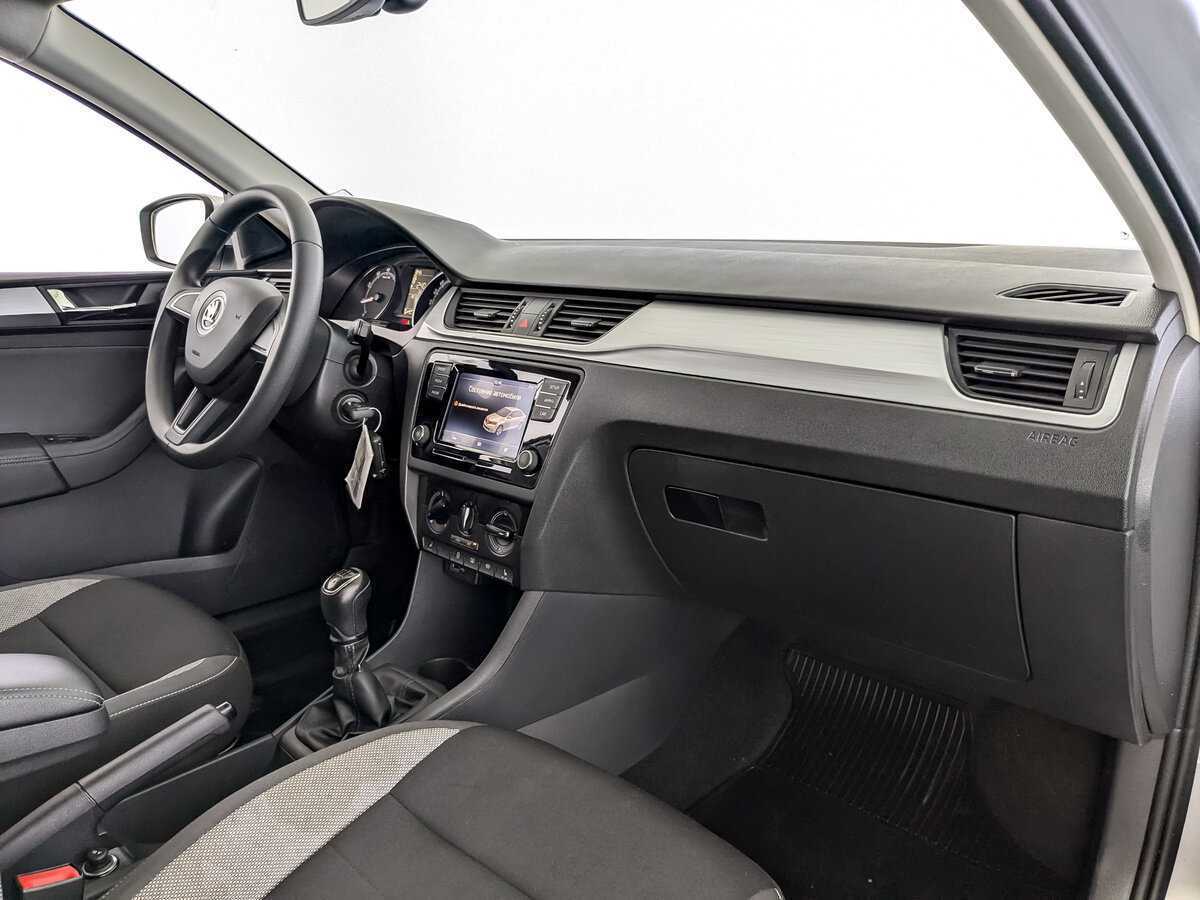Skoda Rapid с пробегом — 2018 год. Фото: #8