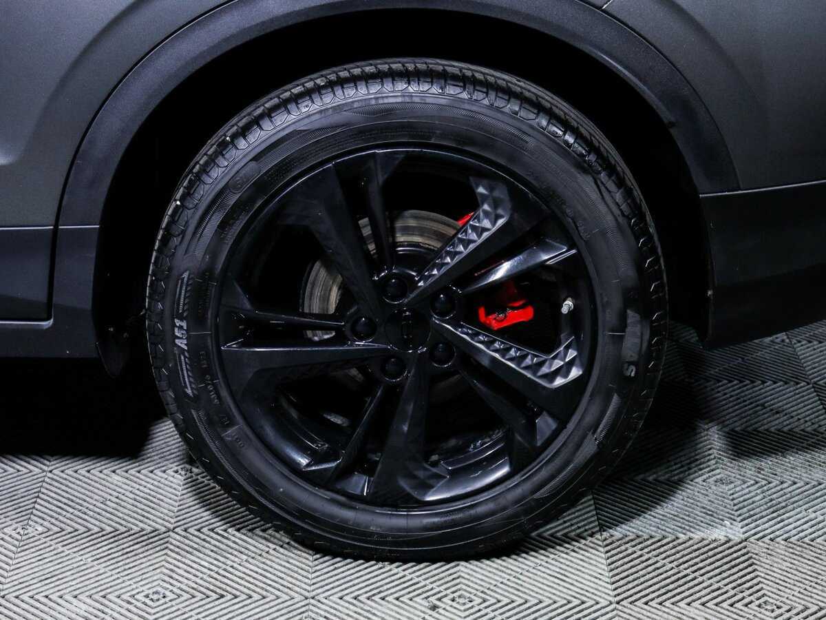 Geely Coolray с пробегом — 2023 год. Фото: #14