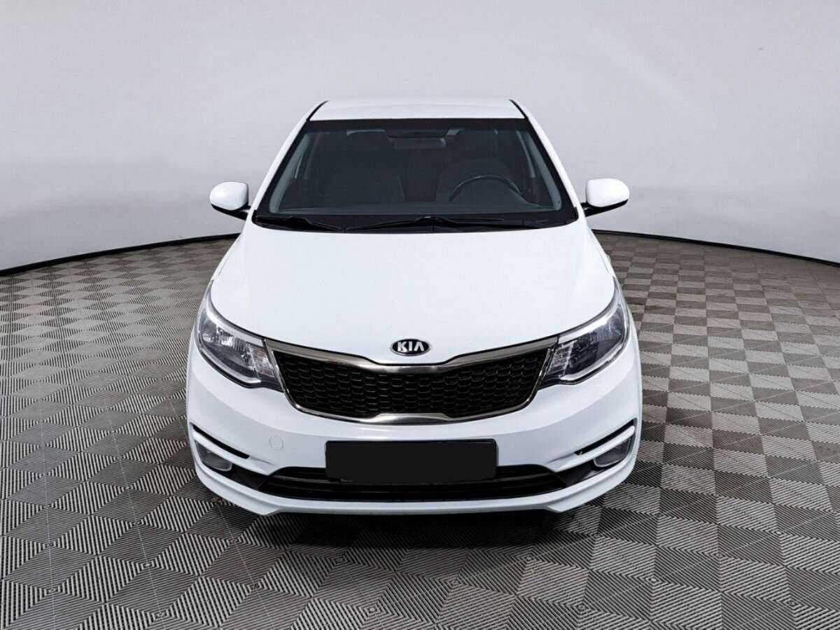 Kia Rio с пробегом — 2017 год. Фото: #1