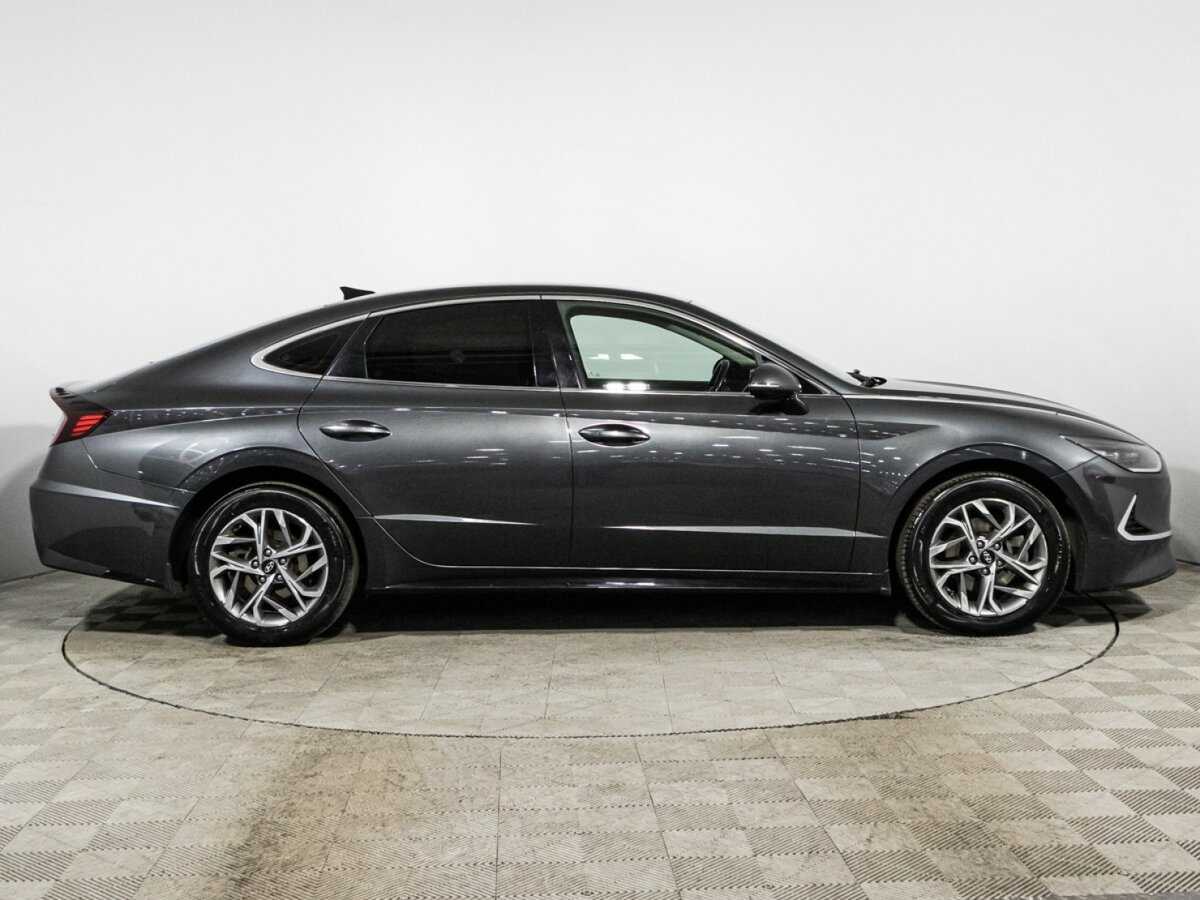 Hyundai Sonata с пробегом — 2020 год. Фото: #3