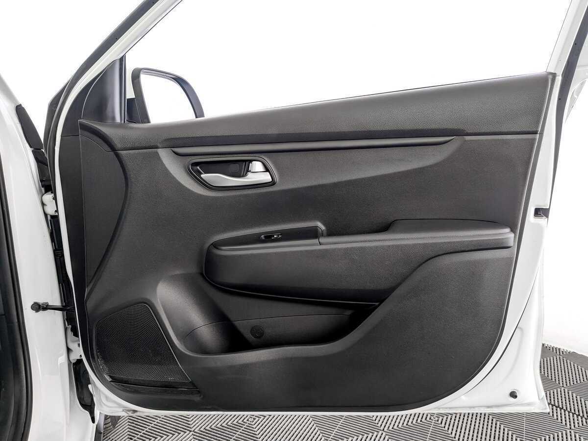 Kia Rio с пробегом — 2019 год. Фото: #23