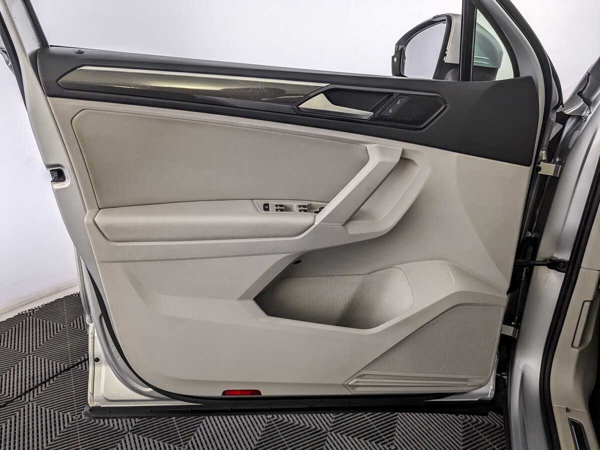 Volkswagen Tiguan с пробегом — 2017 год. Фото: #18