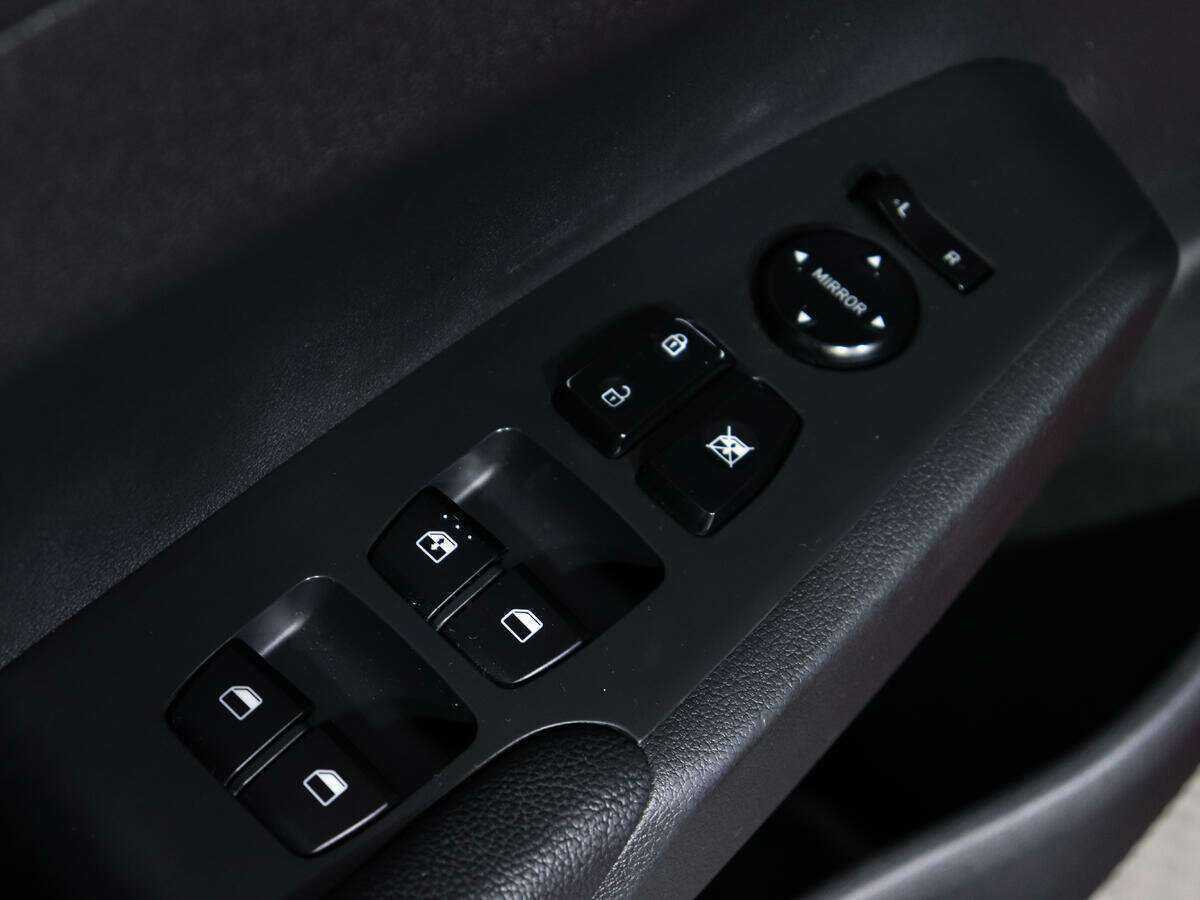 Hyundai Solaris с пробегом — 2020 год. Фото: #9