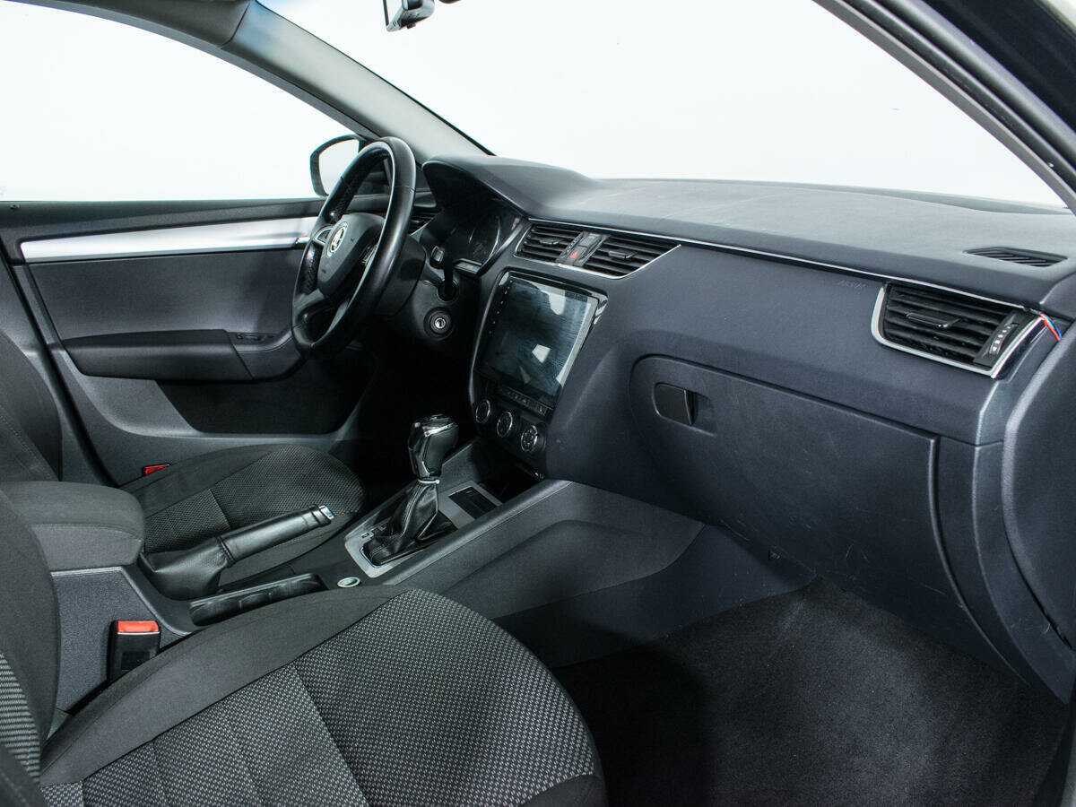 Skoda Octavia с пробегом — 2013 год. Фото: #8