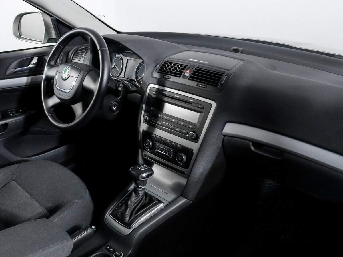 Skoda Octavia с пробегом — 2012 год. Фото: #6