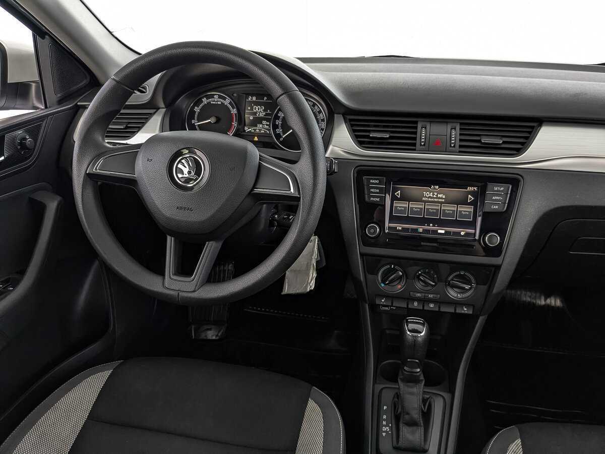 Skoda Rapid с пробегом — 2019 год. Фото: #16