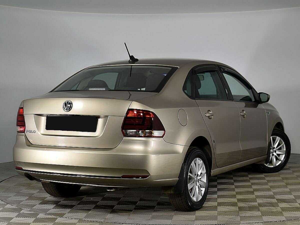 Volkswagen Polo с пробегом — 2020 год. Фото: #1