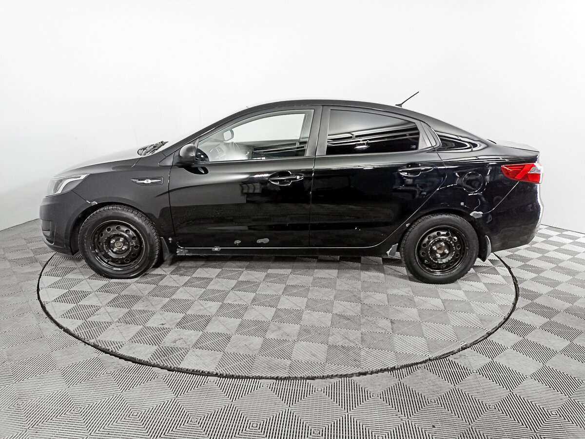Kia Rio с пробегом — 2012 год. Фото: #6