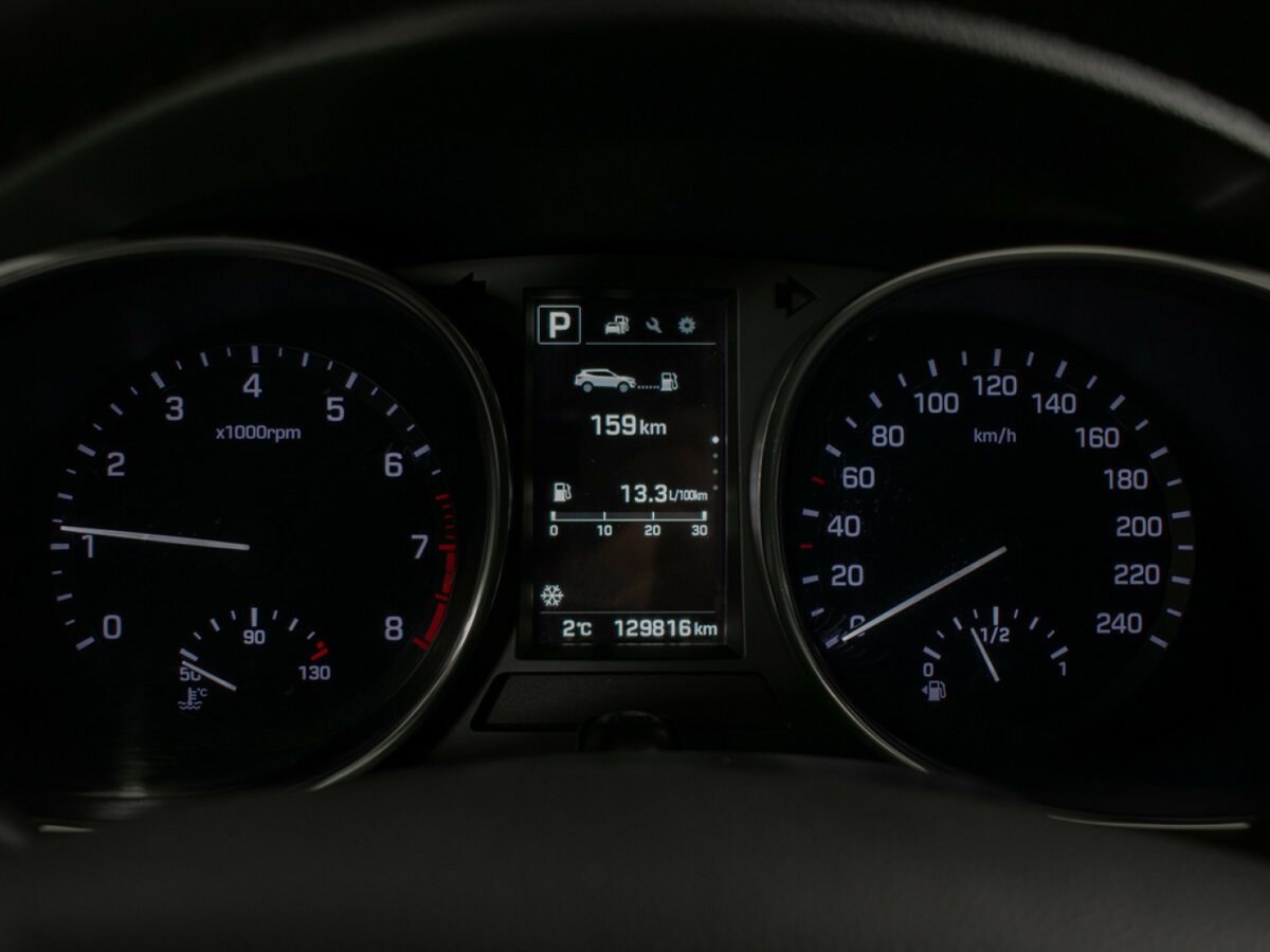 Hyundai Santa Fe с пробегом — 2017 год. Фото: #9