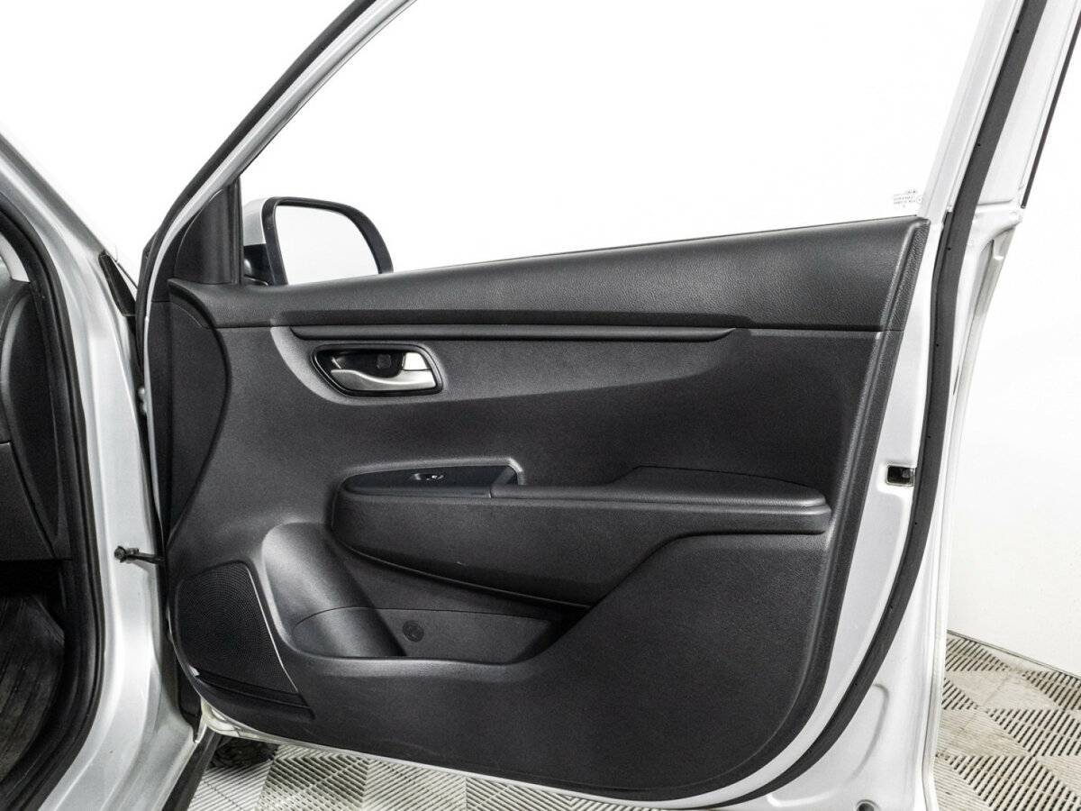 Kia Rio с пробегом — 2020 год. Фото: #28