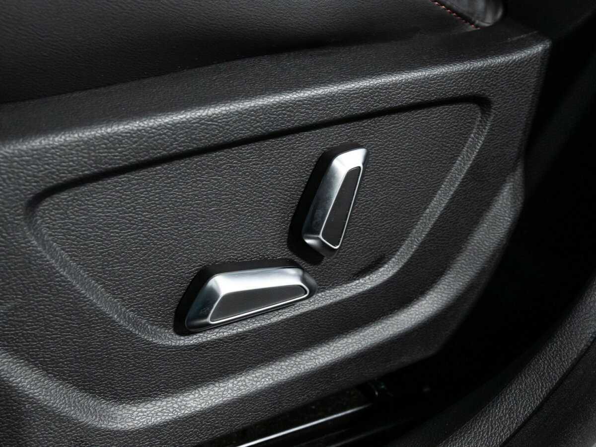 Geely Coolray с пробегом — 2023 год. Фото: #17