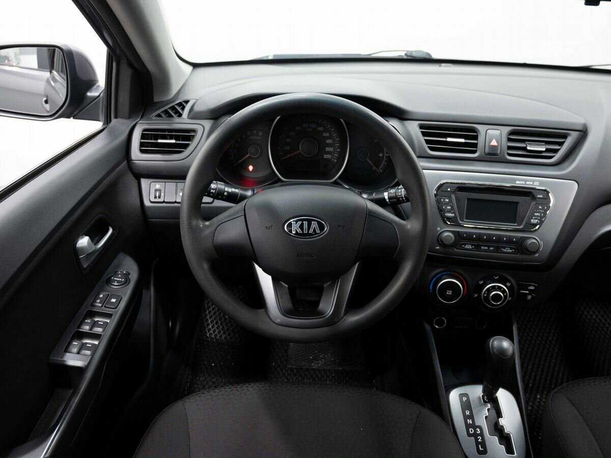 Kia Rio с пробегом — 2014 год. Фото: #13