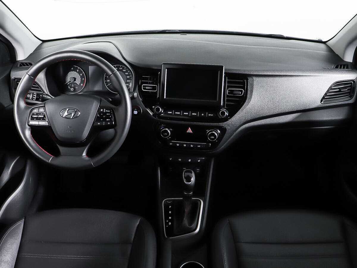 Hyundai Solaris с пробегом — 2020 год. Фото: #10