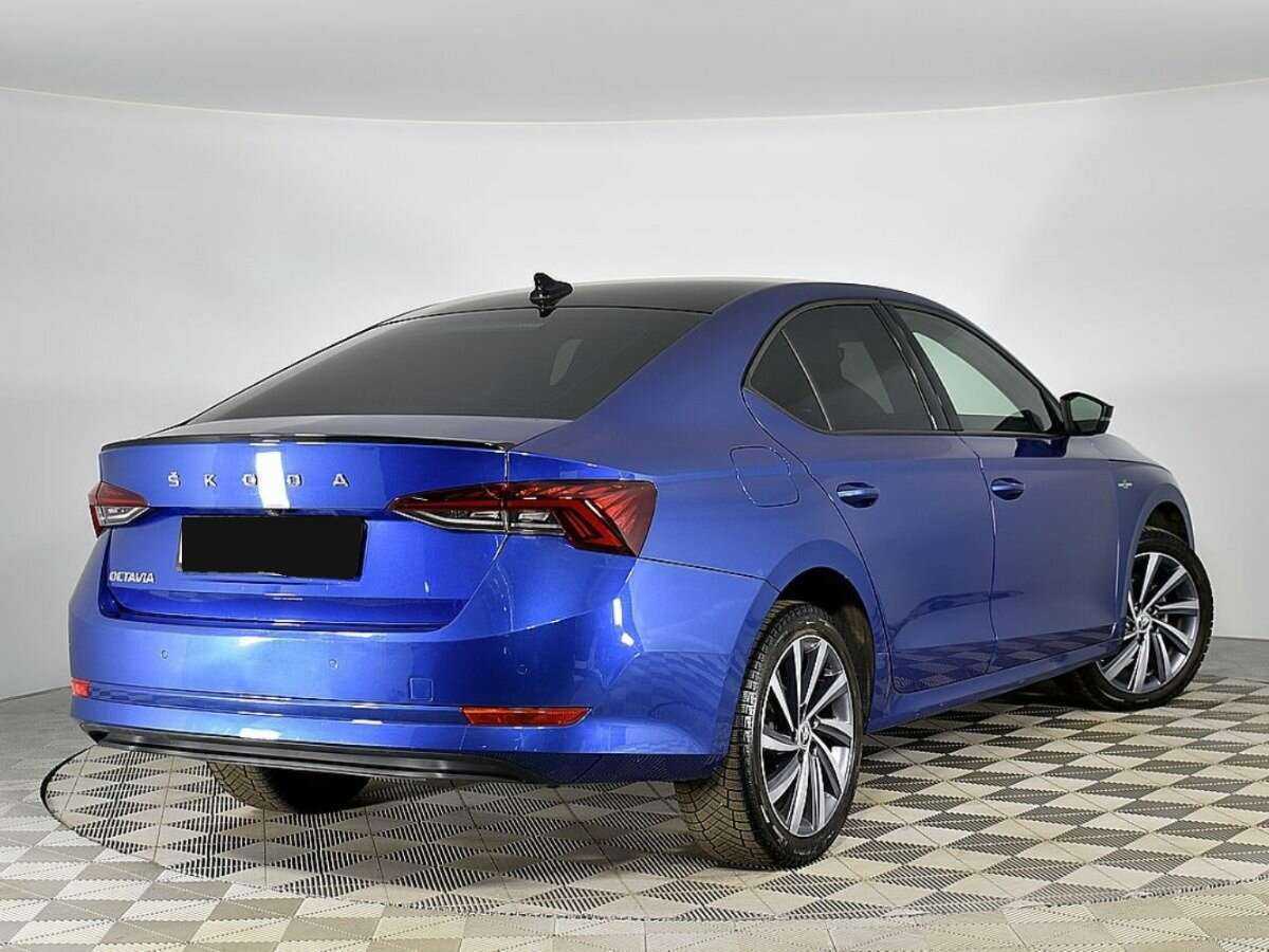 Skoda Octavia с пробегом — 2021 год. Фото: #1