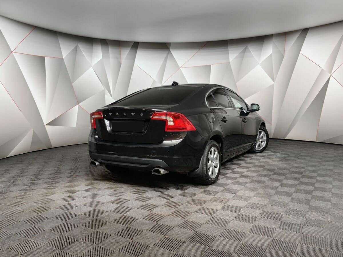 Volvo S60 с пробегом — 2013 год. Фото: #1