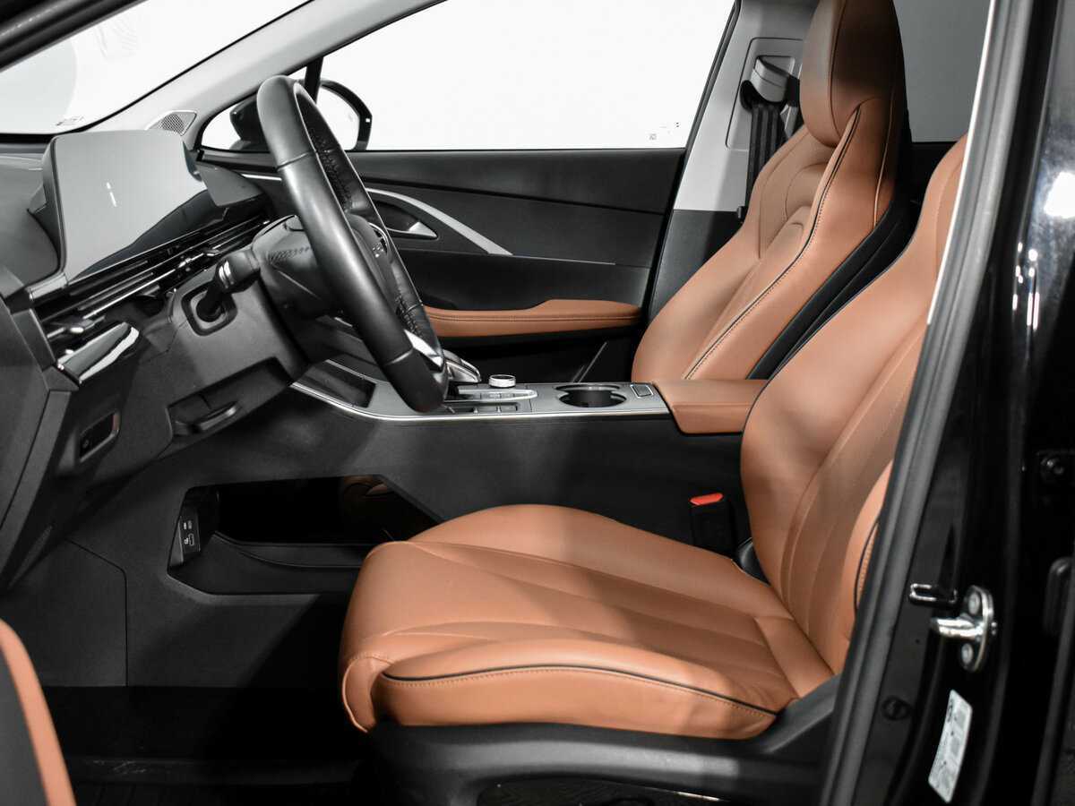 OMODA C5 с пробегом — 2023 год. Фото: #12