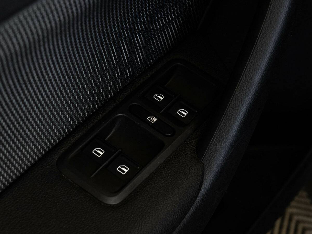 Skoda Yeti с пробегом — 2012 год. Фото: #14