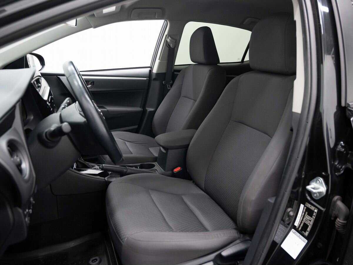 Toyota Corolla с пробегом — 2017 год. Фото: #7