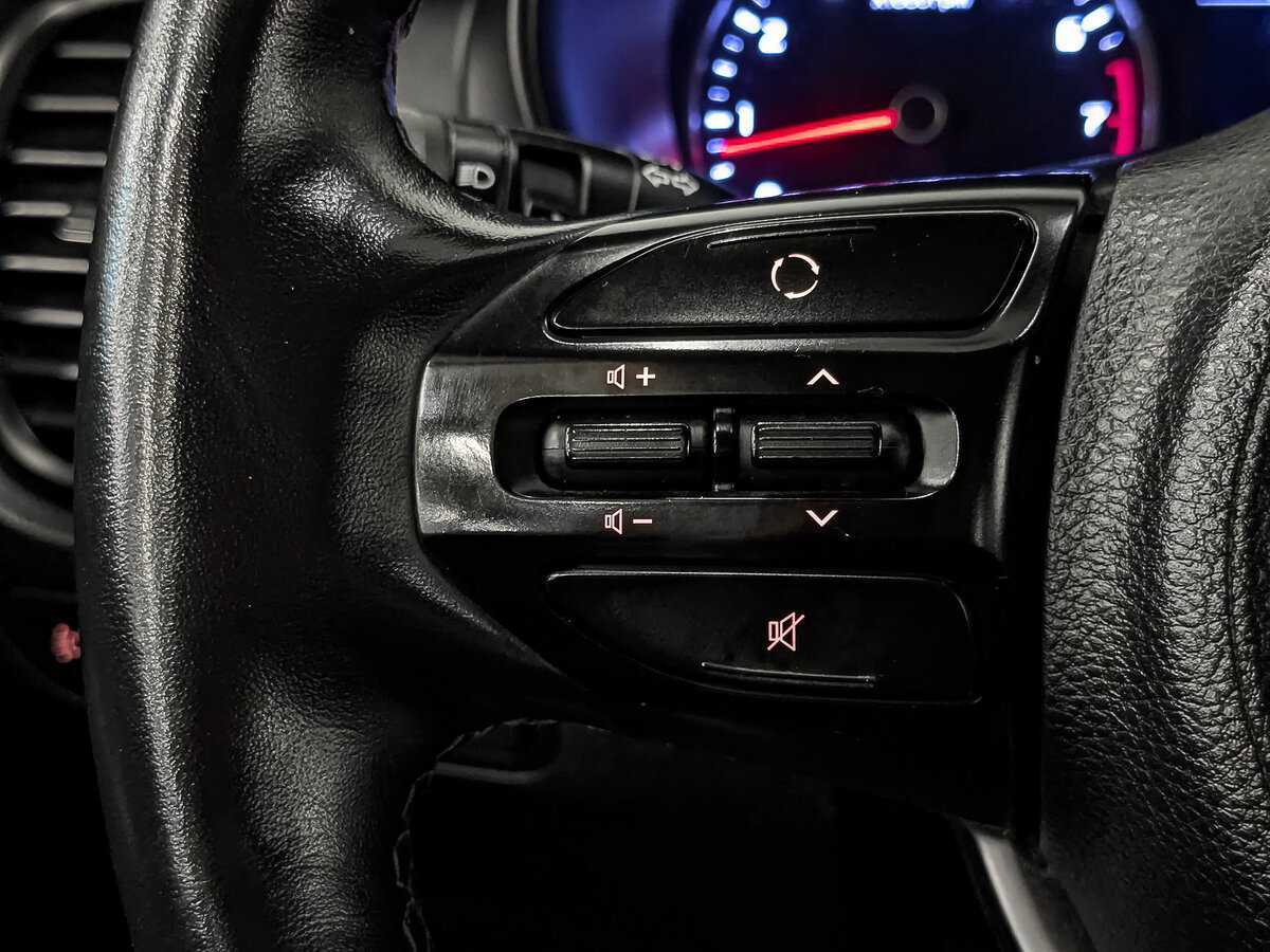 Kia Rio с пробегом — 2020 год. Фото: #25