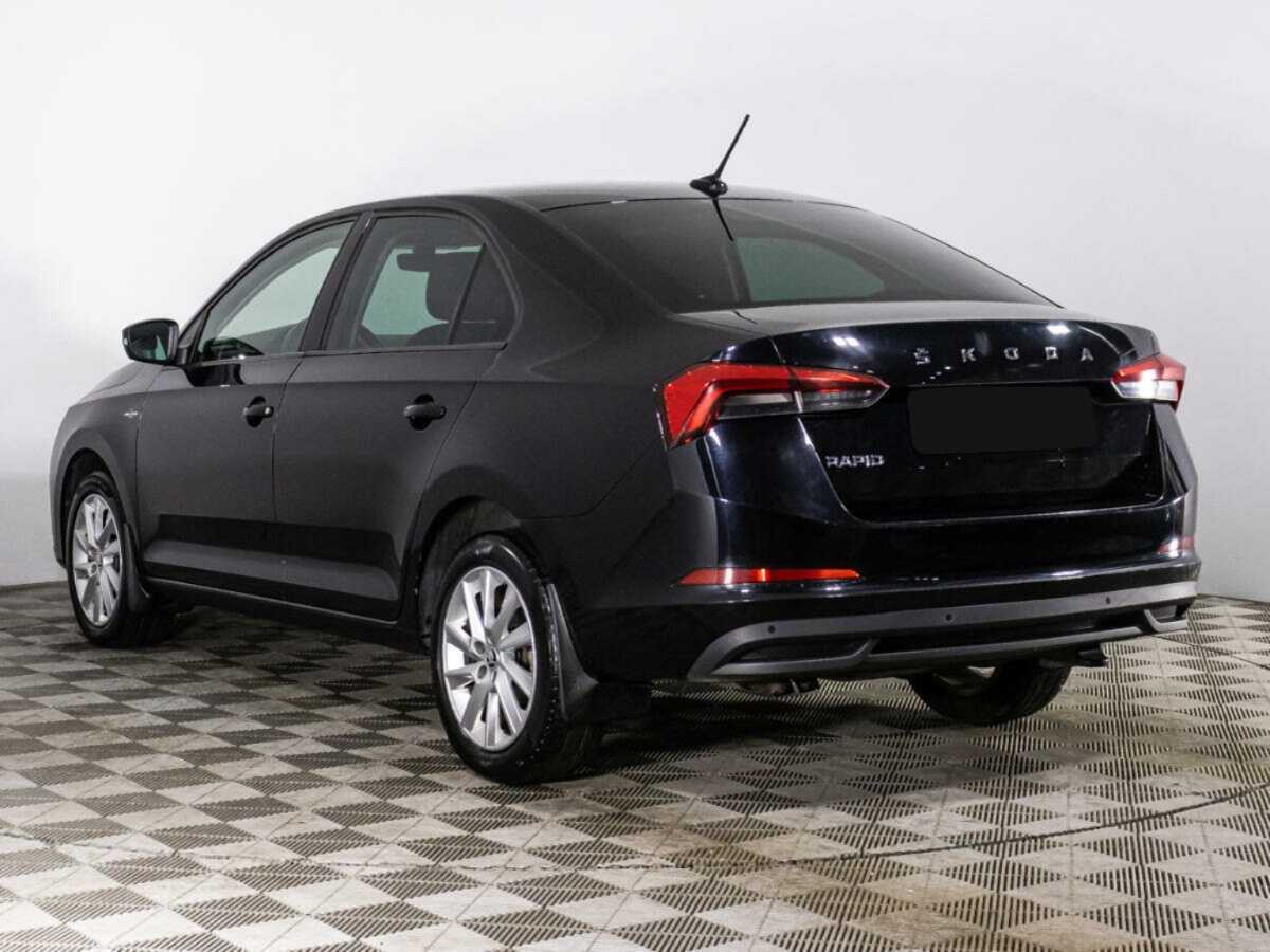 Skoda Rapid с пробегом — 2021 год. Фото: #6