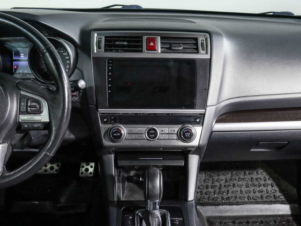 Subaru Outback с пробегом — 2017 год. Фото: #11