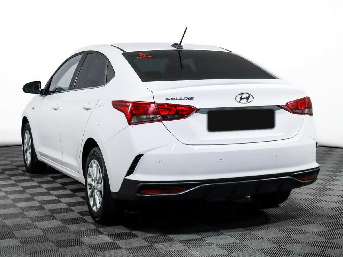 Hyundai Solaris с пробегом — 2021 год. Фото: #6