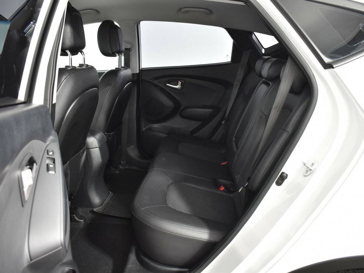 Hyundai ix35 с пробегом — 2013 год. Фото: #11