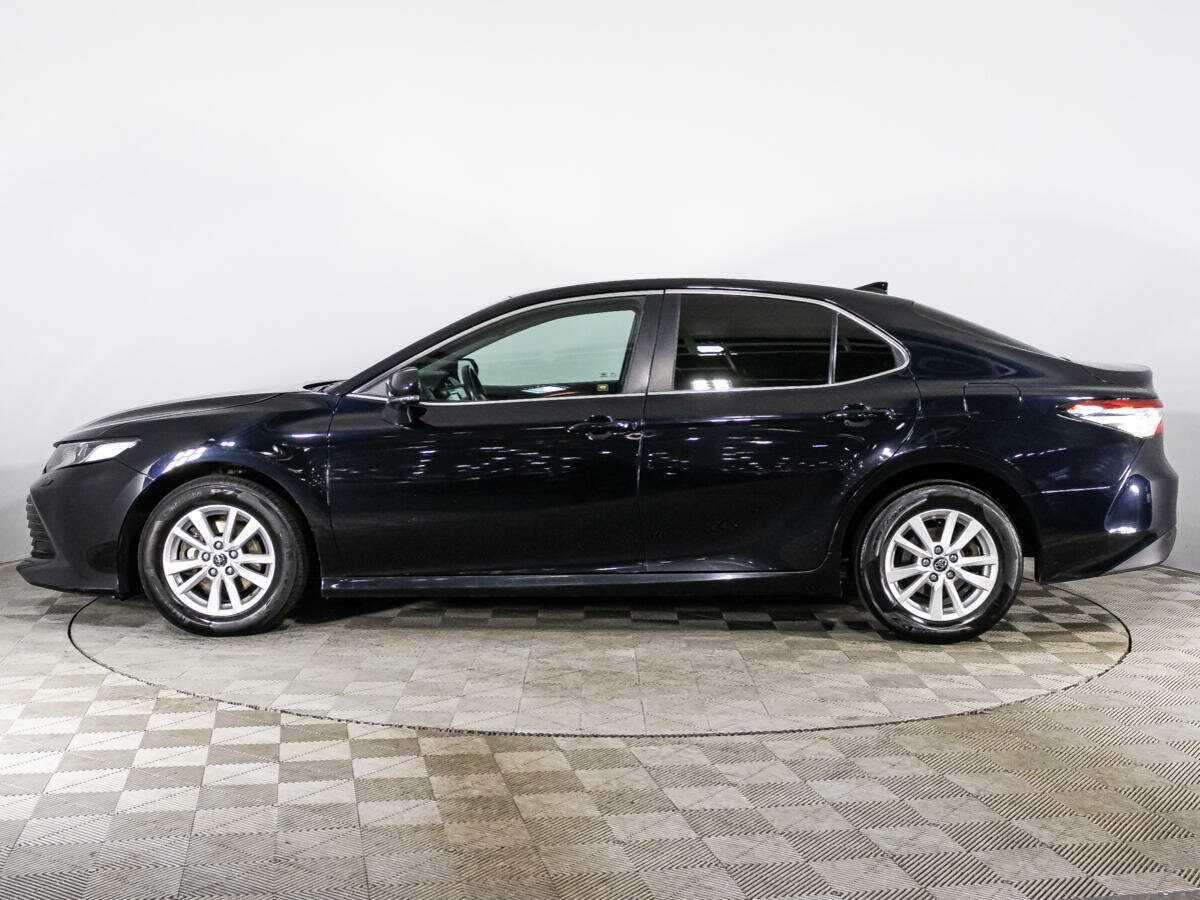Toyota Camry с пробегом — 2018 год. Фото: #7