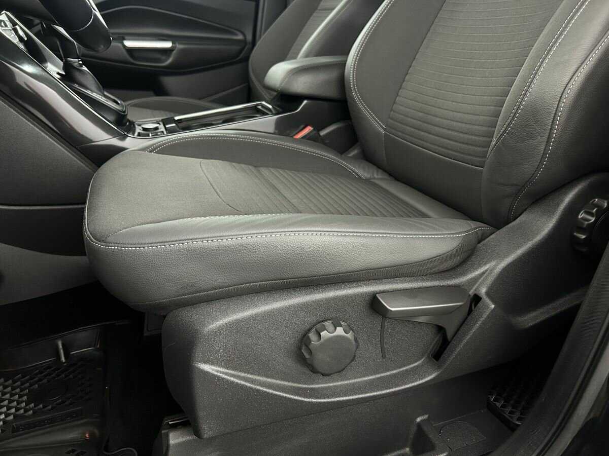 Ford Kuga с пробегом — 2018 год. Фото: #7