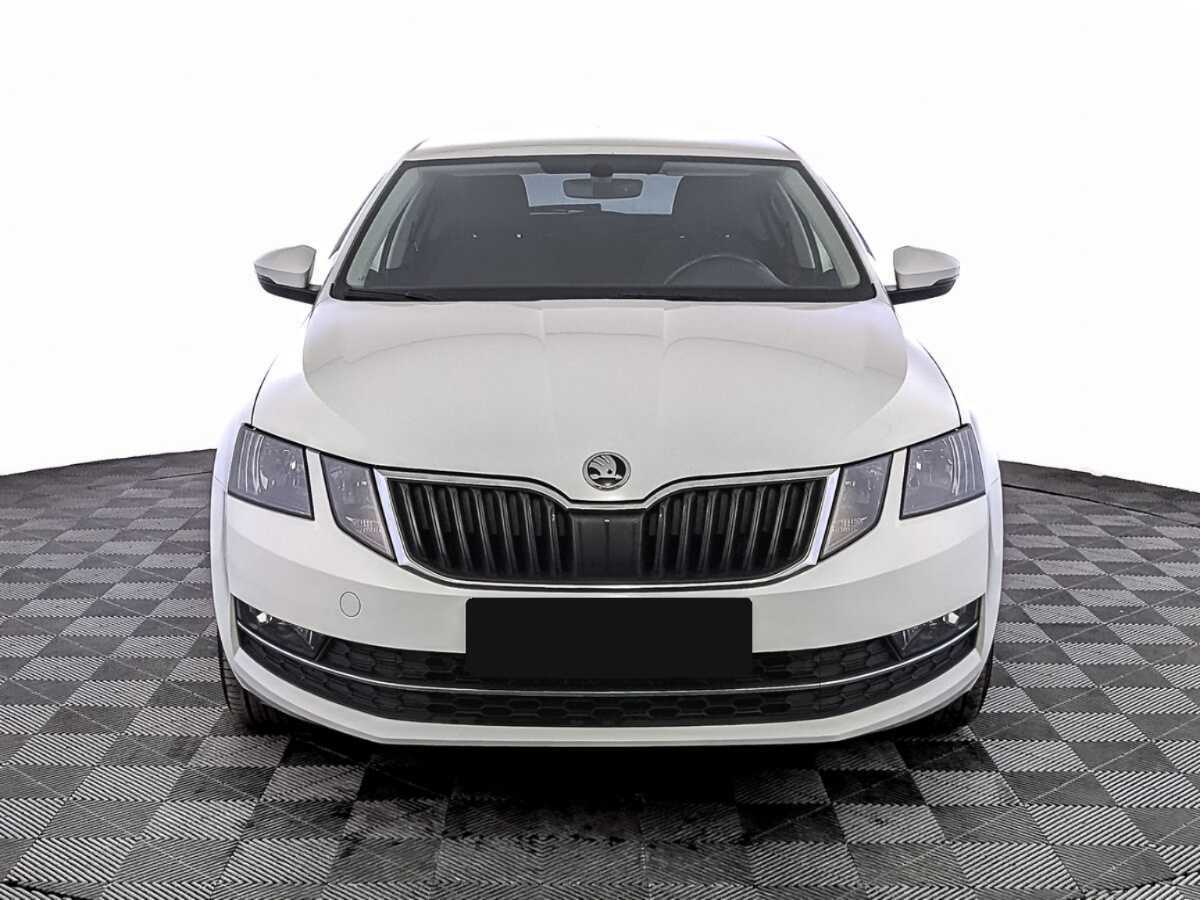 Skoda Octavia с пробегом — 2020 год. Фото: #1
