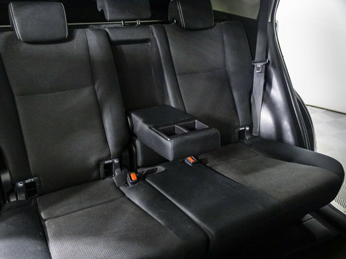 Toyota RAV4 с пробегом — 2015 год. Фото: #8