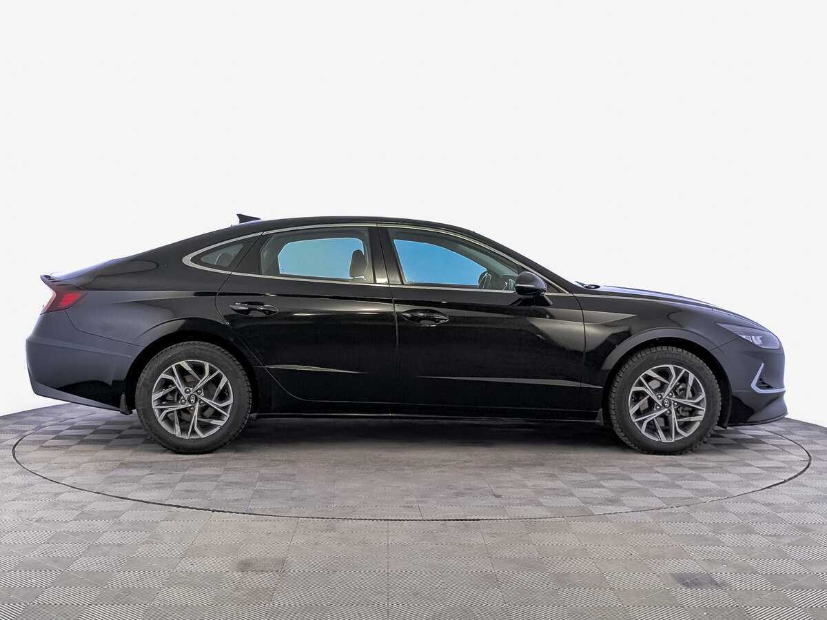 Hyundai Sonata с пробегом — 2021 год. Фото: #3