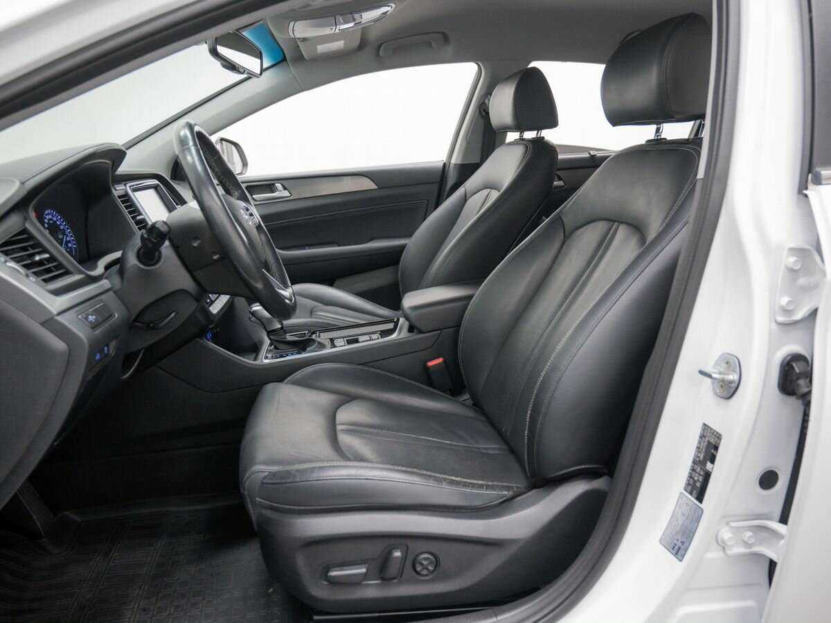 Hyundai Sonata с пробегом — 2017 год. Фото: #17