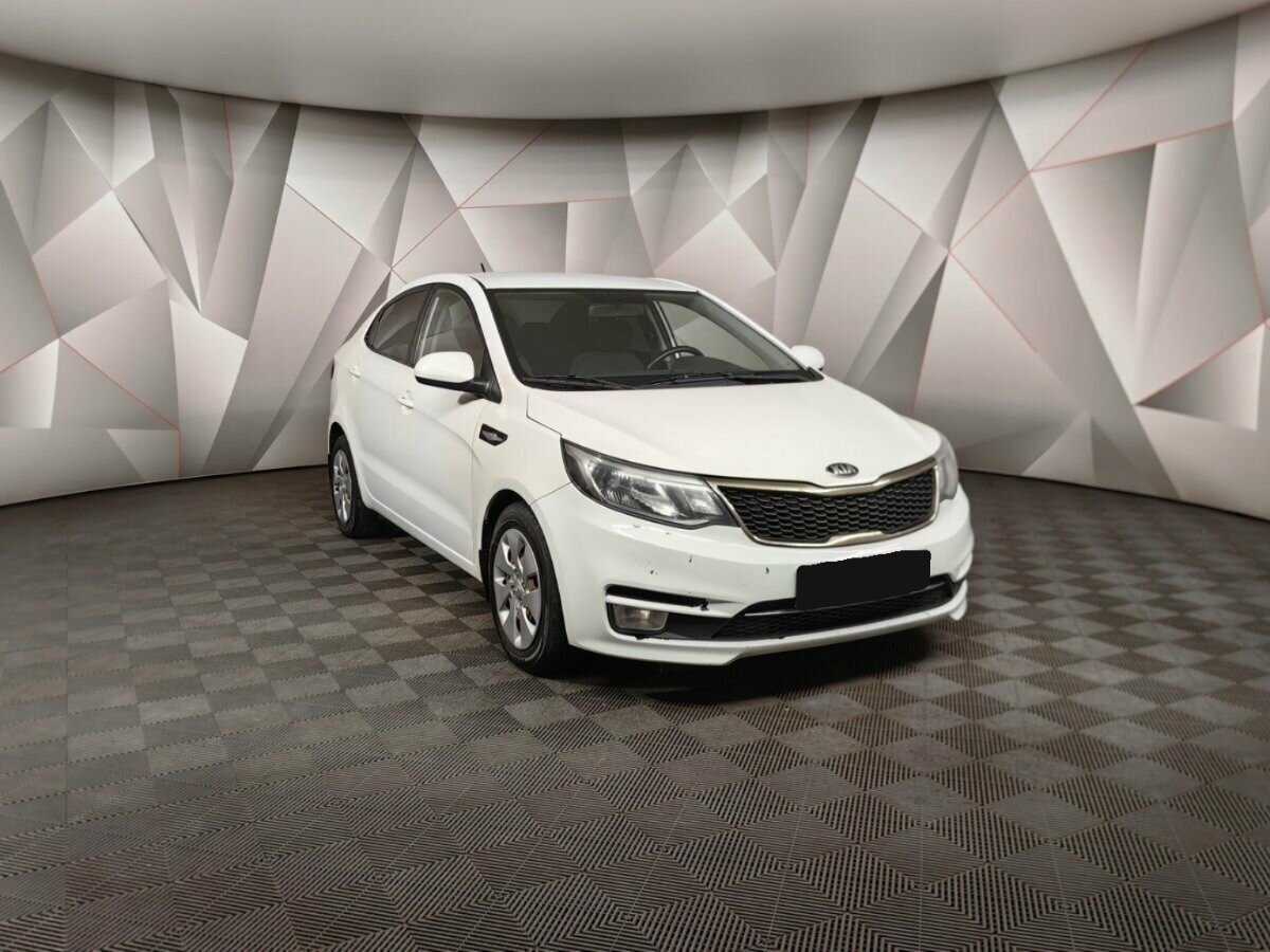 Kia Rio с пробегом — 2017 год. Фото: #2