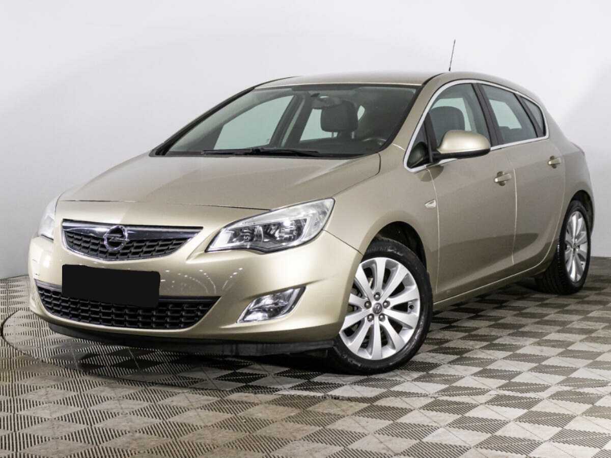 Opel Astra с пробегом — 2012 год. Фото: #0