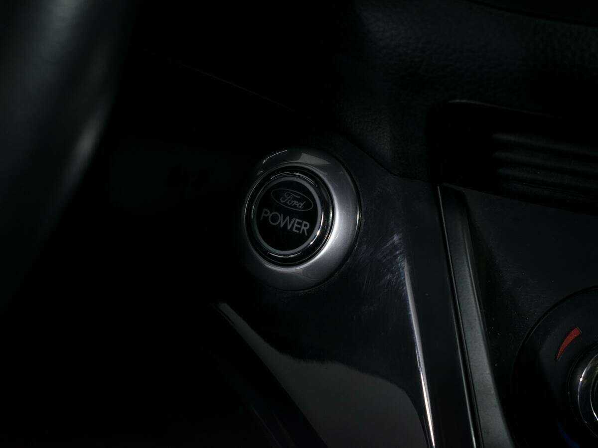 Ford Kuga с пробегом — 2013 год. Фото: #13