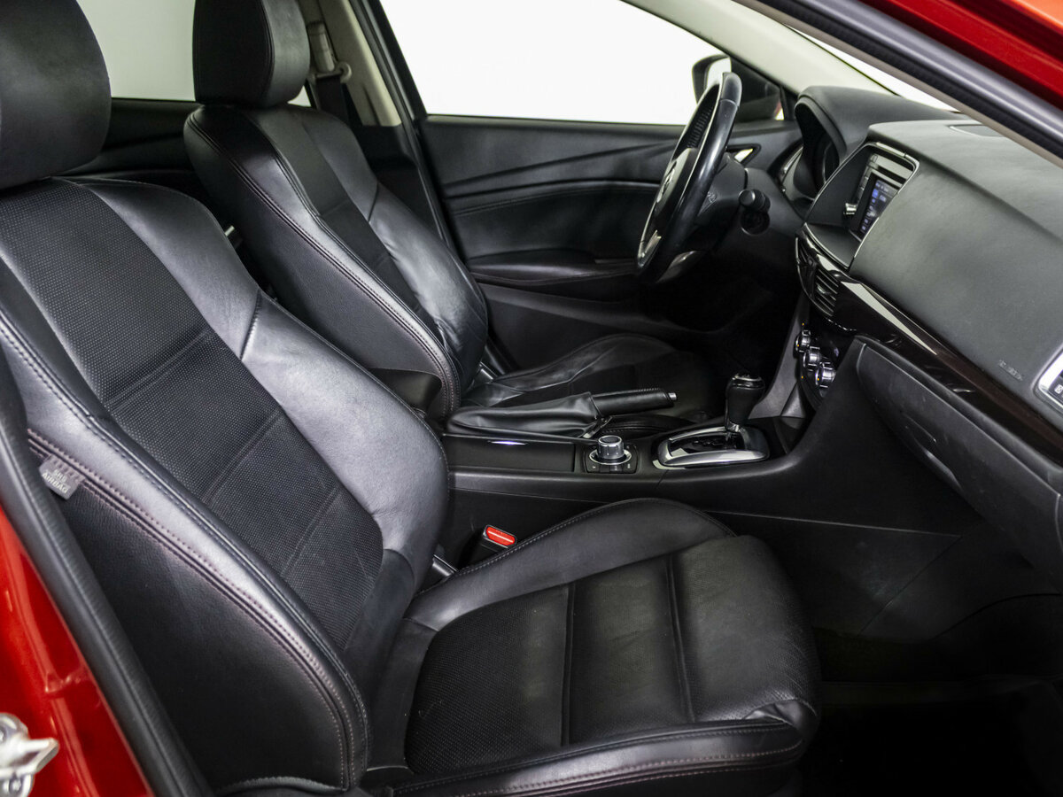 Mazda 6 с пробегом — 2014 год. Фото: #7