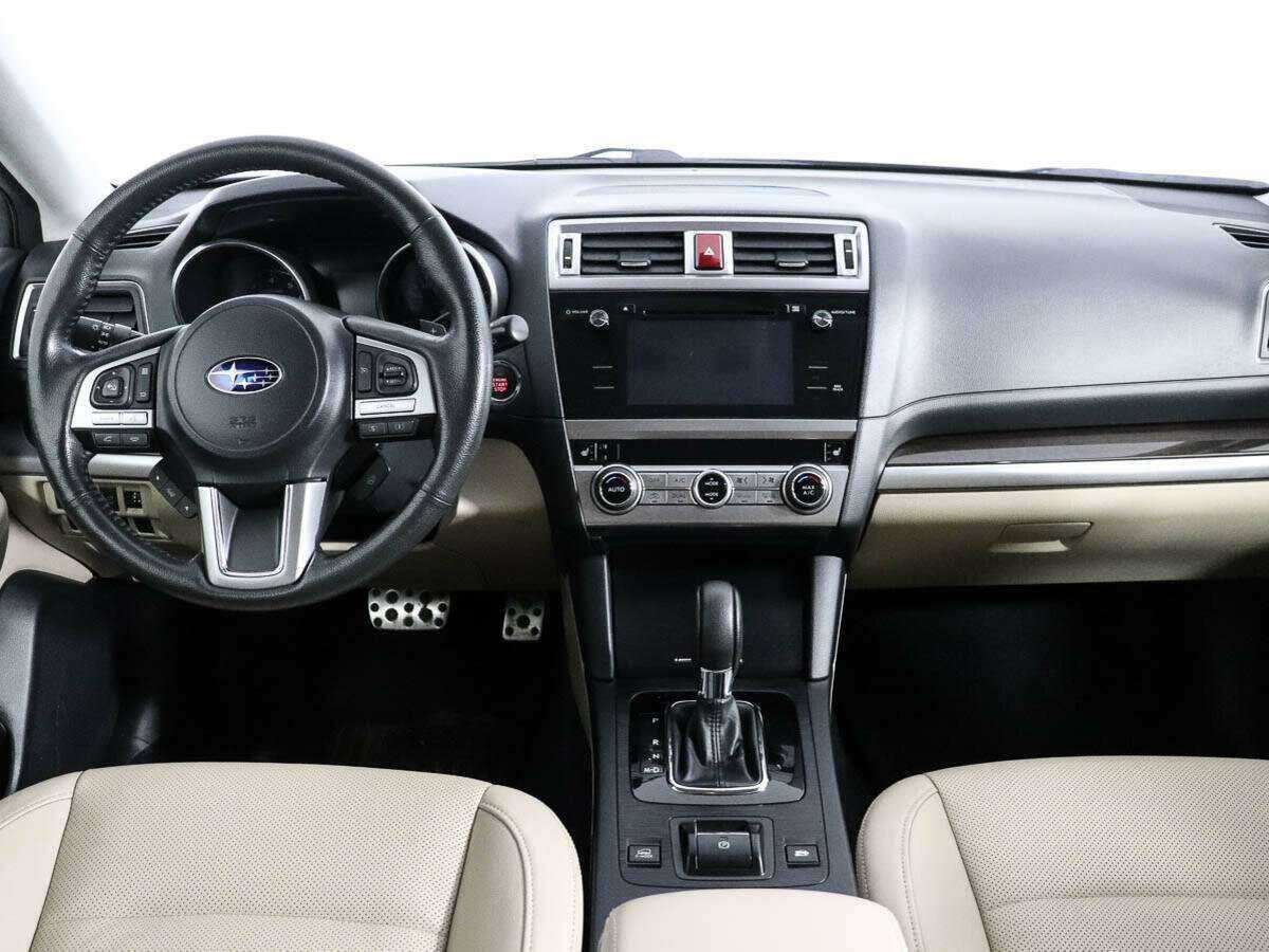 Subaru Outback с пробегом — 2017 год. Фото: #10