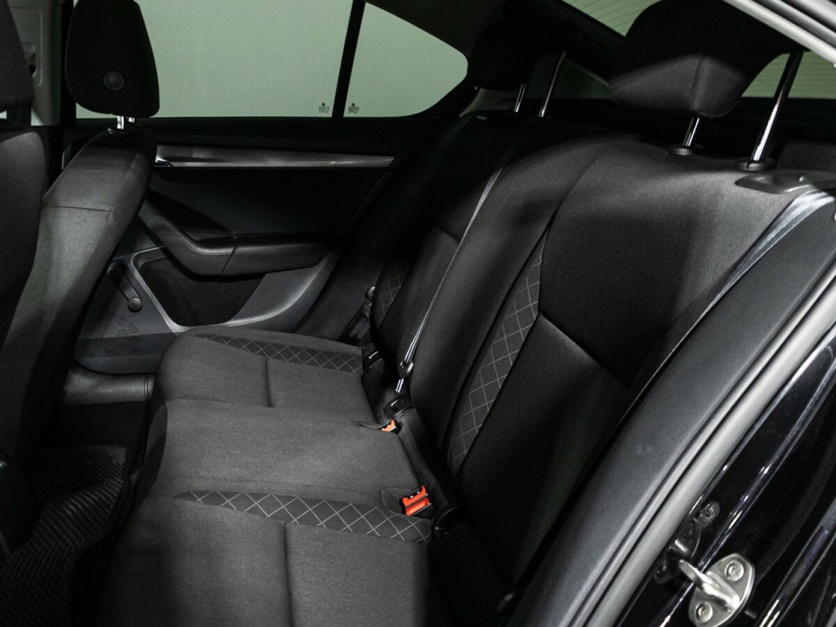 Skoda Octavia с пробегом — 2018 год. Фото: #9