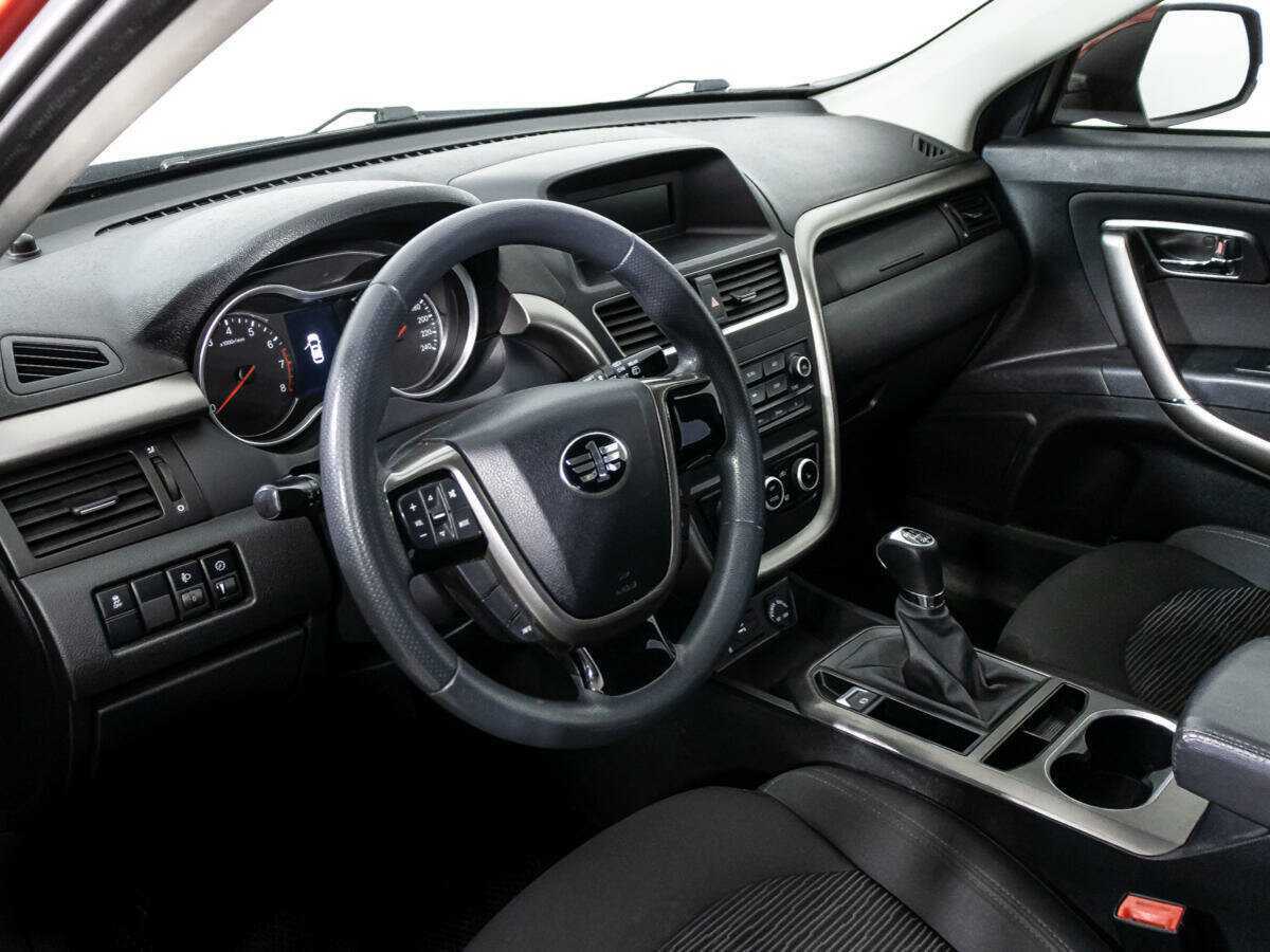 FAW Besturn X80 с пробегом — 2019 год. Фото: #10