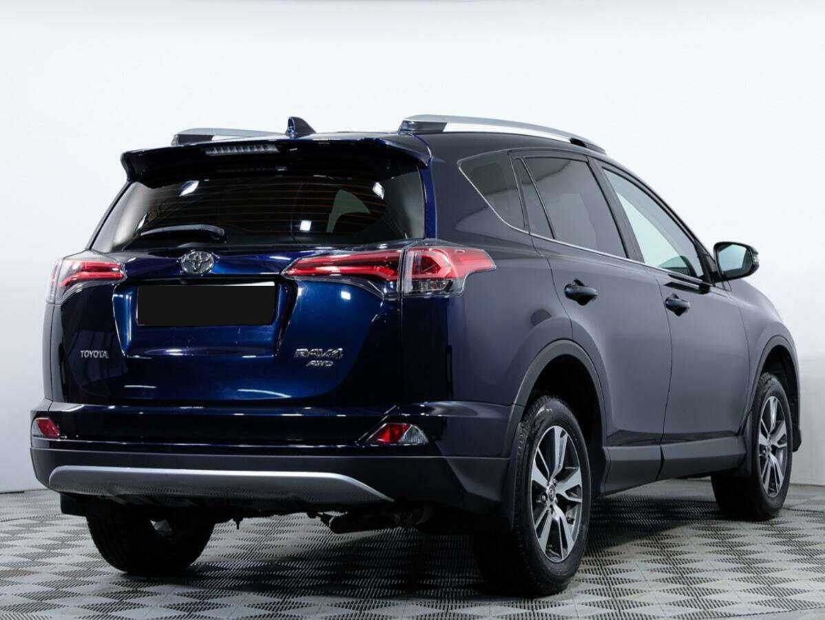 Toyota RAV4 с пробегом — 2019 год. Фото: #3